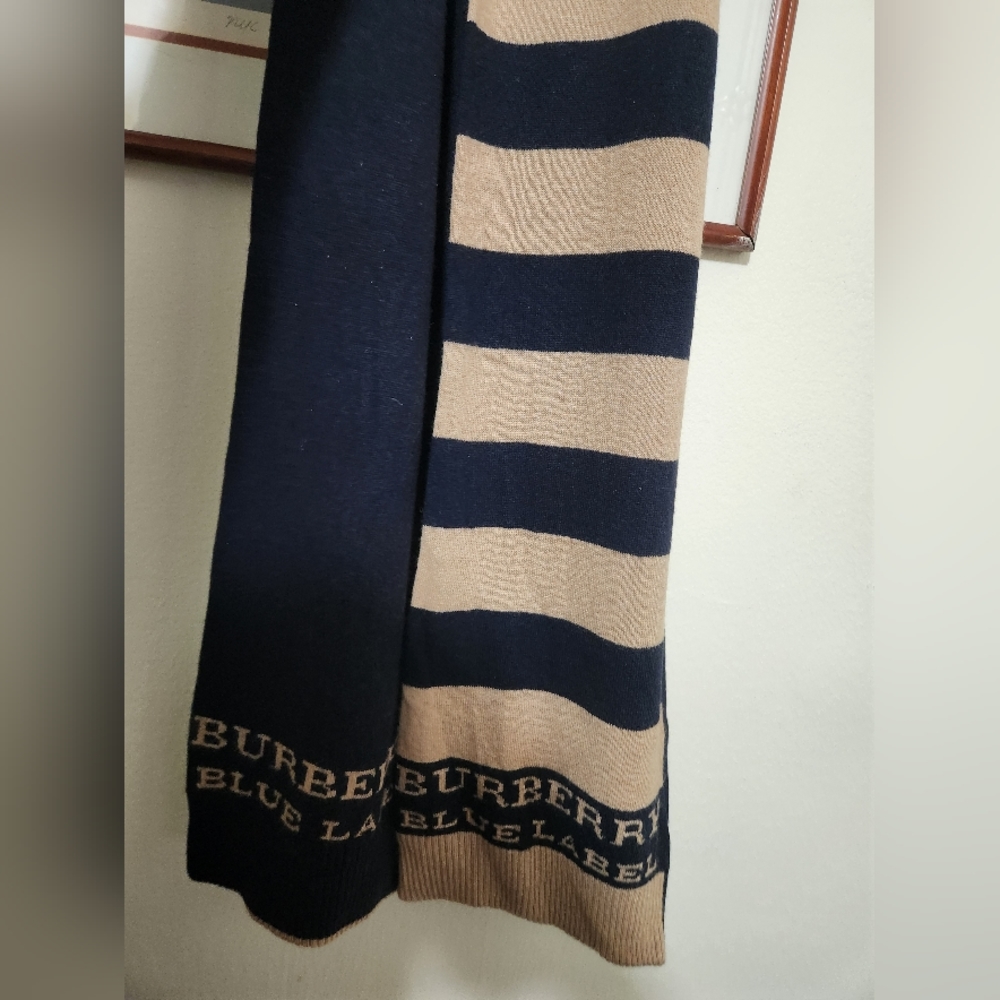 Burberry Bleu Label Japan Exclusive Scarf - Picture 7 of 10